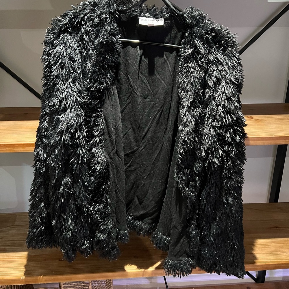 Fuzzy coat - Picture 2 of 6